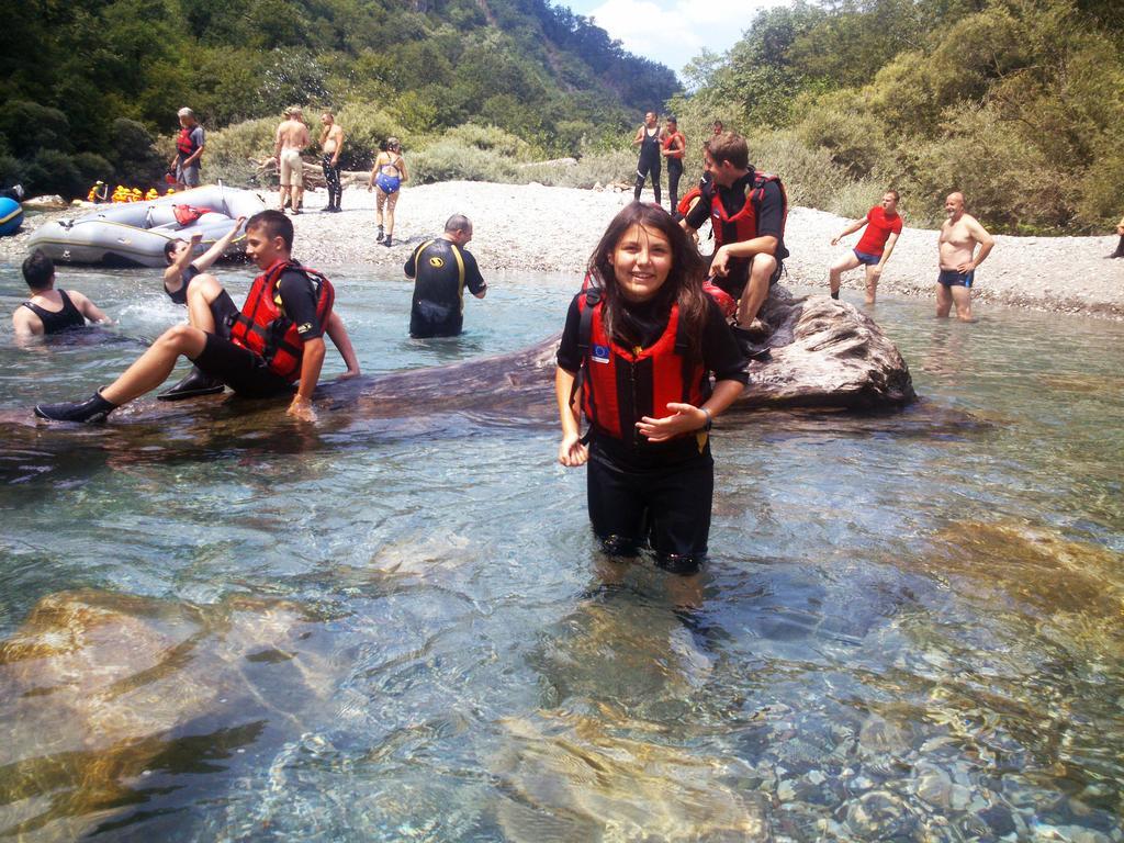 Rafting Camp Tara Center Tri Vodenice Bastasi المظهر الخارجي الصورة