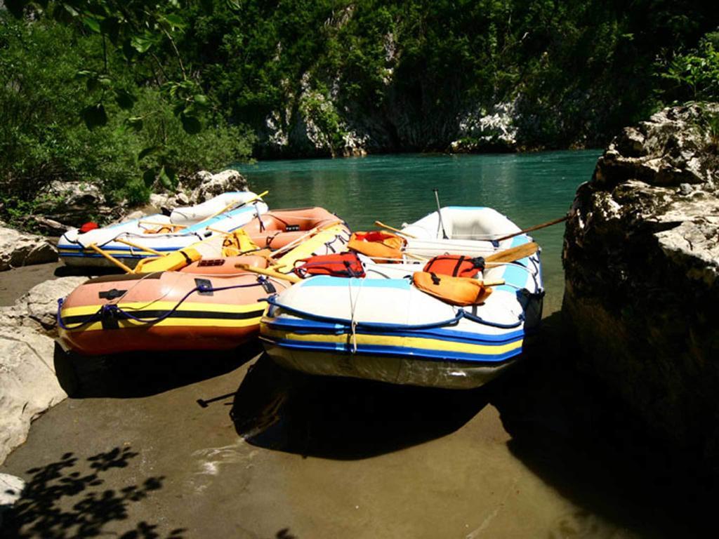 Rafting Camp Tara Center Tri Vodenice Bastasi المظهر الخارجي الصورة