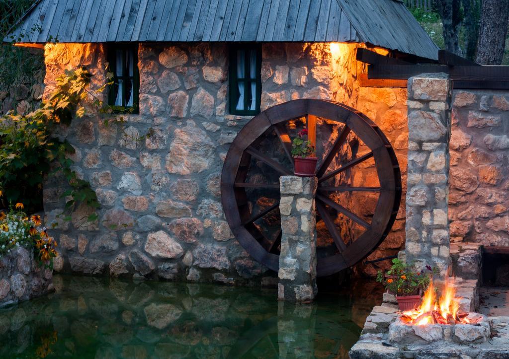 Rafting Camp Tara Center Tri Vodenice Bastasi المظهر الخارجي الصورة